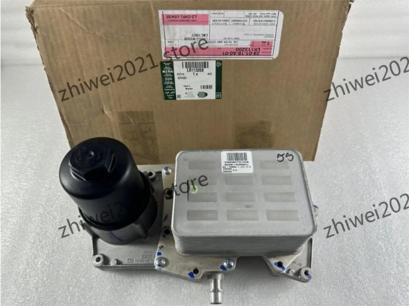 Land Rover oil filter assembly is suitable for Range Rover Administration 10-17Range RoverSport 14-1diesel 4.4 LR113200 LR022895