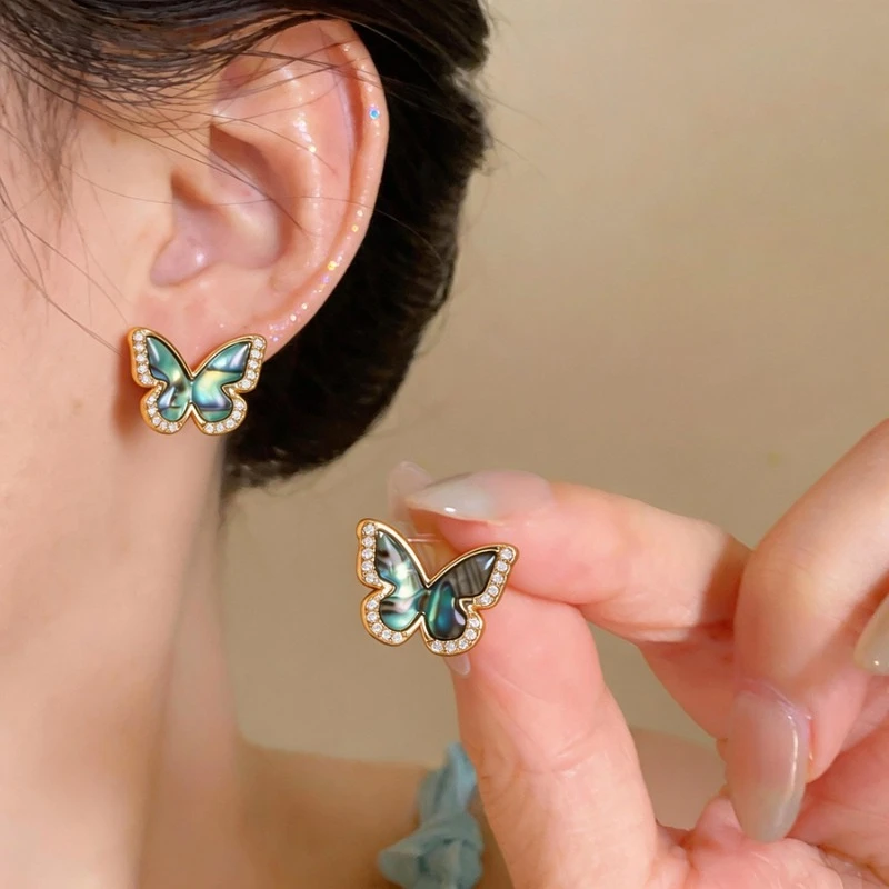 18k Gold Plated Seashell Butterfly Stud Earrings for Women Sparkling Zircon Edge Ear Stud Fairy Gradient Fashion Party Jewelry K