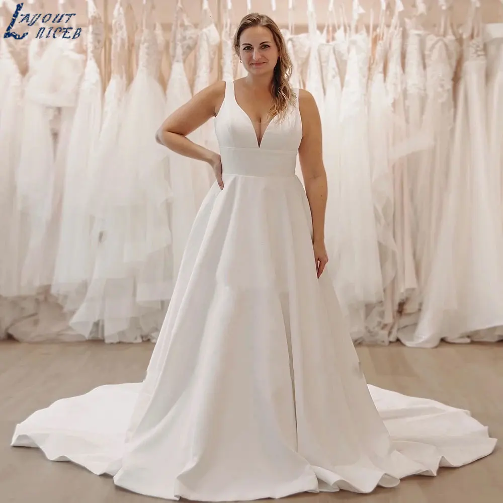 

LAYOUT NICEB 2024 Classic Plus Size White Satin Wedding Gown Sexy Backless Sleeveless Bride Dresses Lace A Line Vestido De Novia