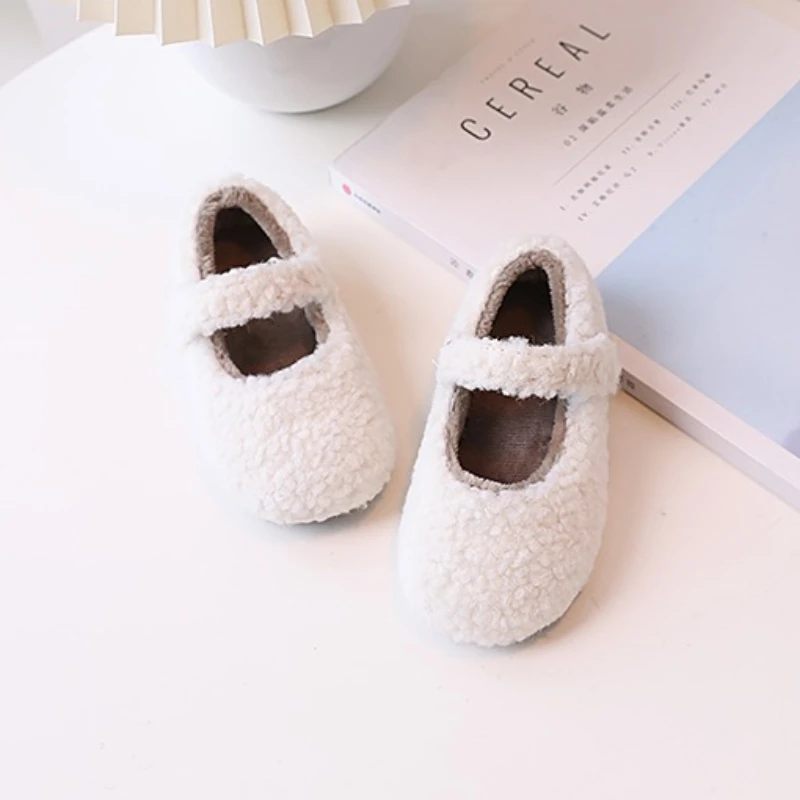 

2025 New Winter Kids Flat Shoes Outdoor Thermal Breathable Warm Casual Boots Girls Baby Plush Non-slip Leisure Comfy Shoes