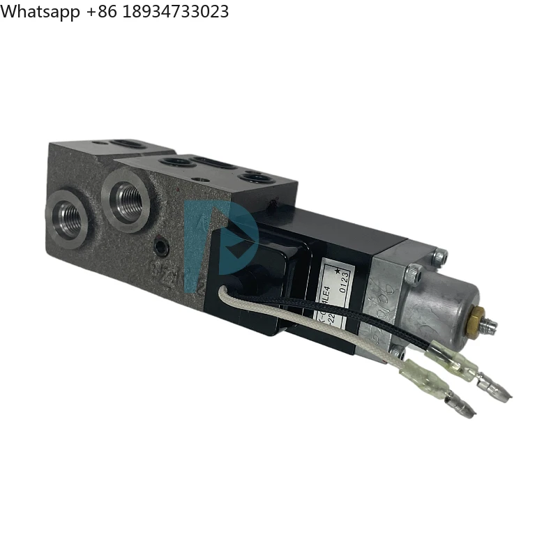KATO Hydraulic Pump Solenoid Valve for K-G24LE4 Excavator Accessories 609-74211201 609-74211200 609-74210000 K-G24LE4-22