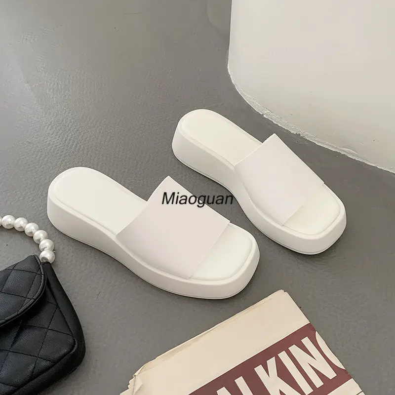 Slippers Female Thick Bottom Wedge Heel Outer Wear 2023 Summer New White Fashion Muffin Flat Bottom Solid Color Women\'s Shoes PU