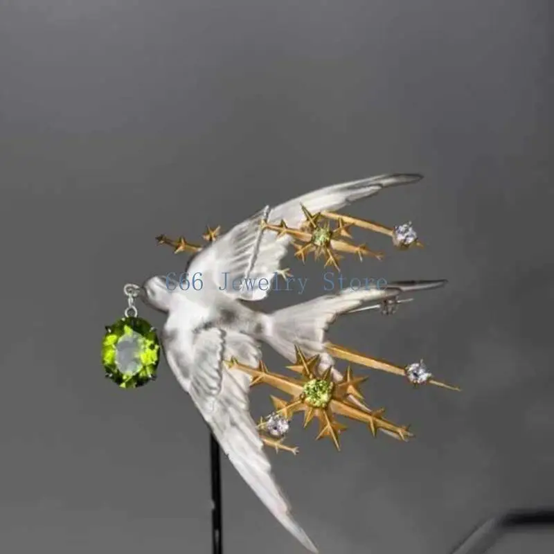 F2TD Unique Silver Colored Flying Swallow Pin Accessory Great For Outfit Enhancement