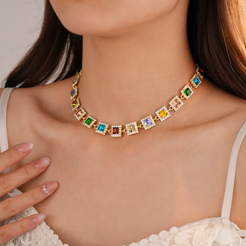 Vintage Colorful Inlaid Rhinestone Geometric Necklace for Women Fashion Chain Light Luxury Temperament Accessories