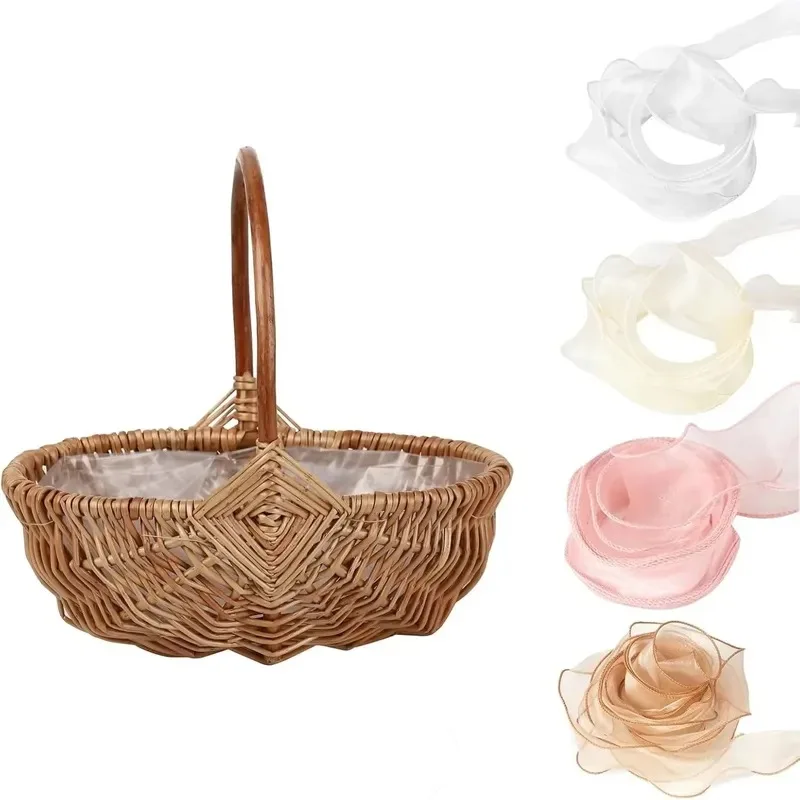 Natural rattan baskets for home decoration with sturdy handles can be used to display artificial flowers, fruits or store