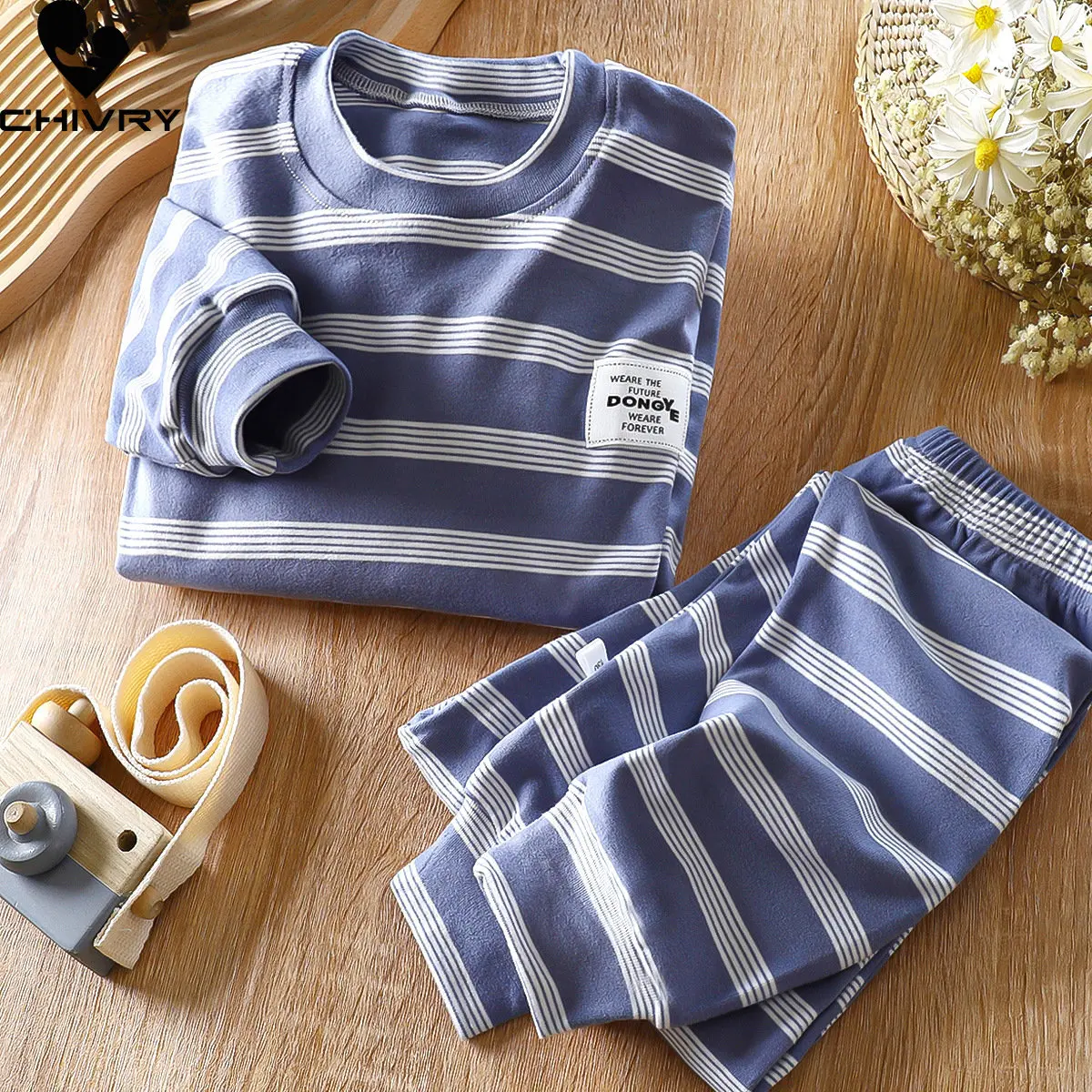 Pijamas de dibujos animados para niños y niñas, camiseta cálida a rayas con pantalones, conjuntos de ropa de dormir para jóvenes, otoño e invierno, novedad