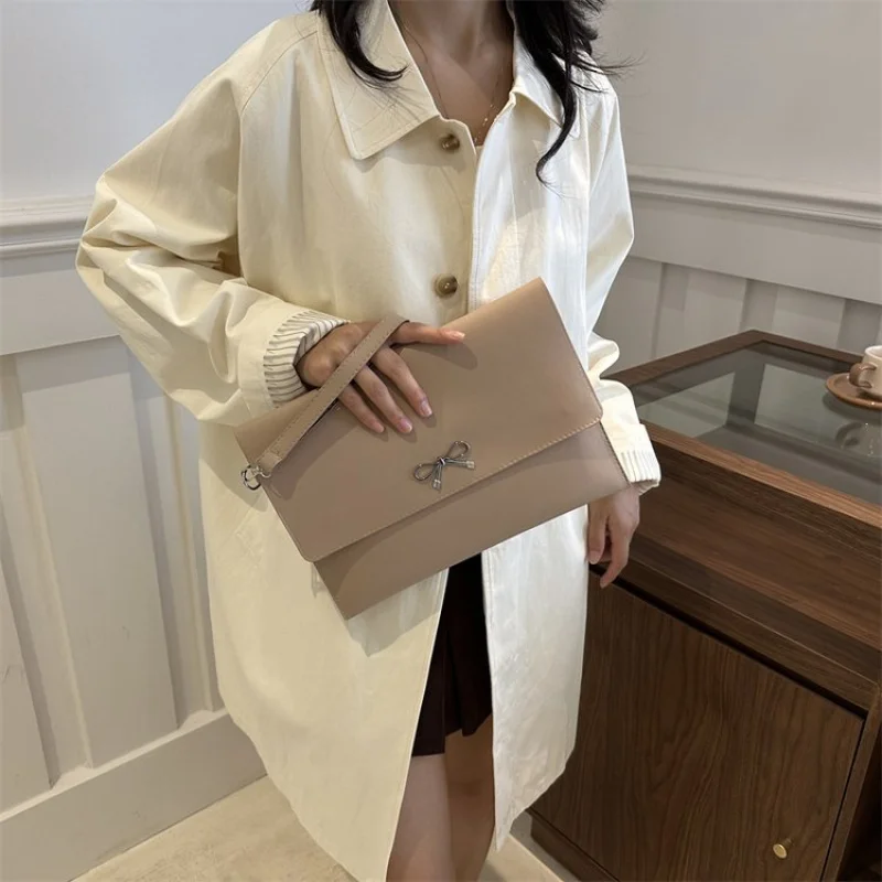 

Стильная женская сумка через плечо из кожи с принтом Гли и просторной прочной модной современной повседневной стиль ​