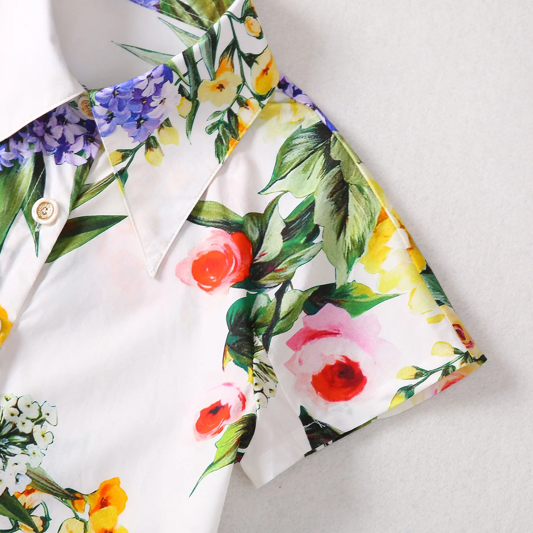 Damska koszula z krótkim rękawem i kwiatowym nadrukiem/spódnica z wysokim stanem i kwiatowym nadrukiem Eleganckie romantyczne ubrania na wakacje