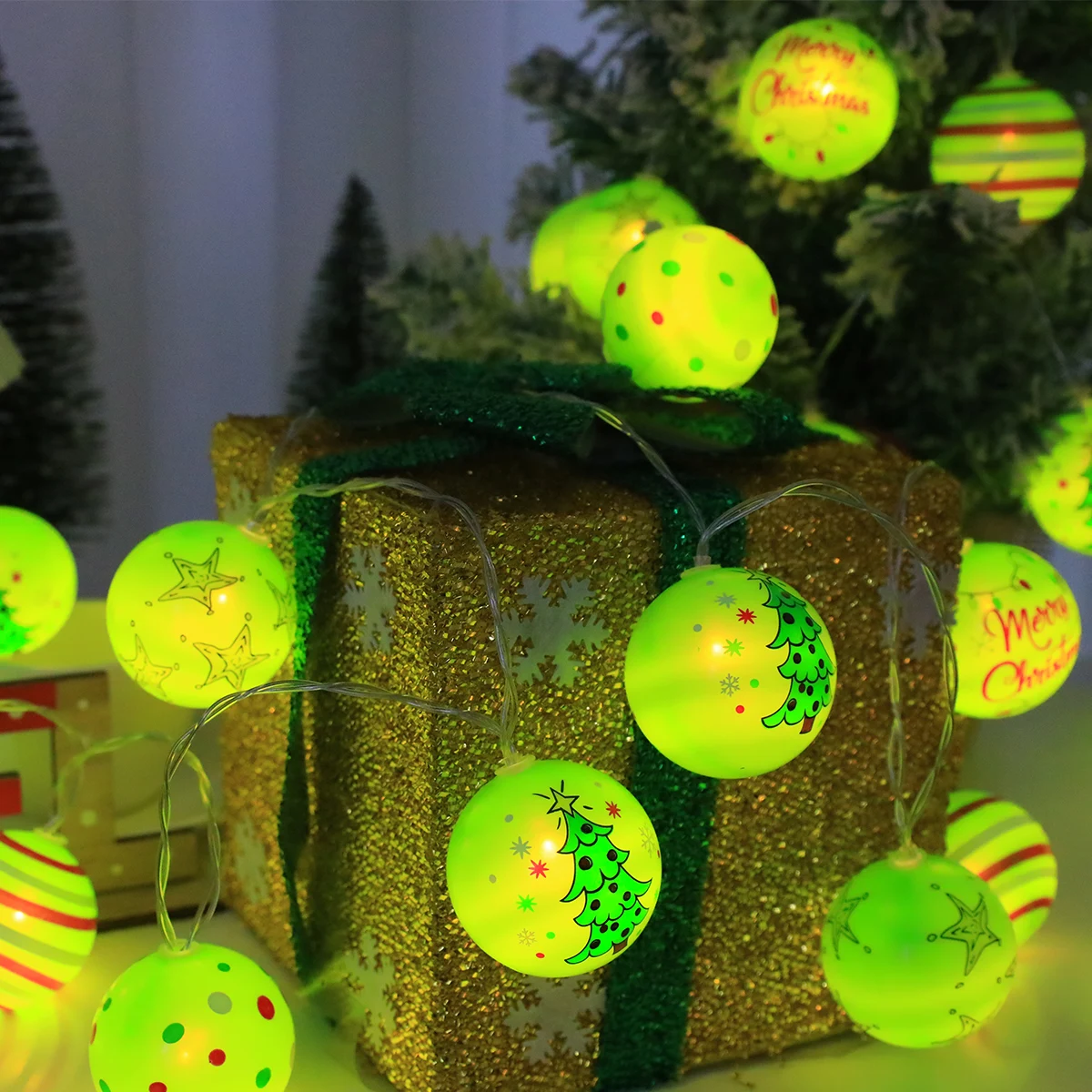 Festive Pattern Xmas Ball LED Lights, Battery Powered, Batteries Not Included, Decor Bauble String for Indoor Tree & Party