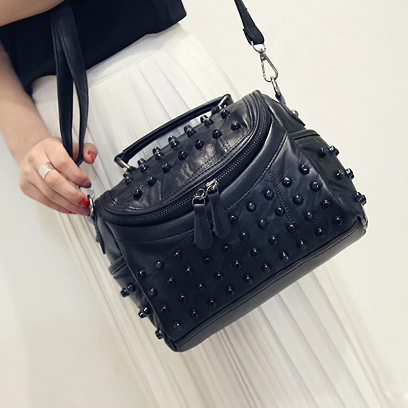 Round Nail Bead Genuine Leather Women's Bag Sheepskin Rivet Luxury Soft Leather Shoulder Crossbody Bag Large Capacity Lady's Bag