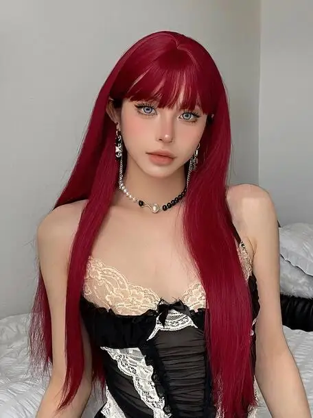 Wig lurus merah anggur panjang untuk wanita Wig rambut sintetis dengan poni Wig tahan panas Cosplay alami pesta harian