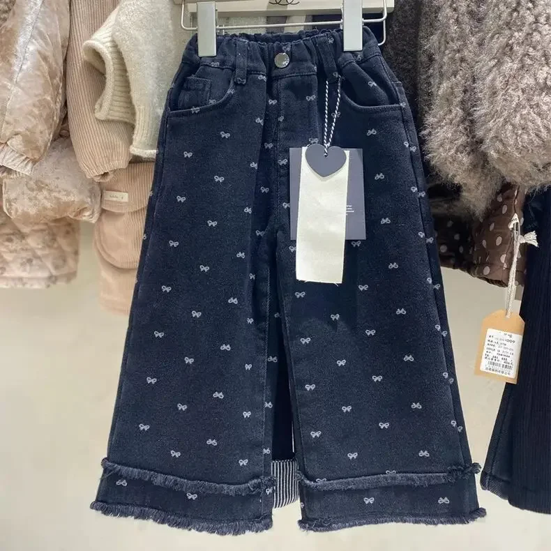Spodnie dla dziewczynek Moda Casual Fleece Thicken All Over Print Bowknot Jeans 2024 Winter New Style Childrens Straight Pants