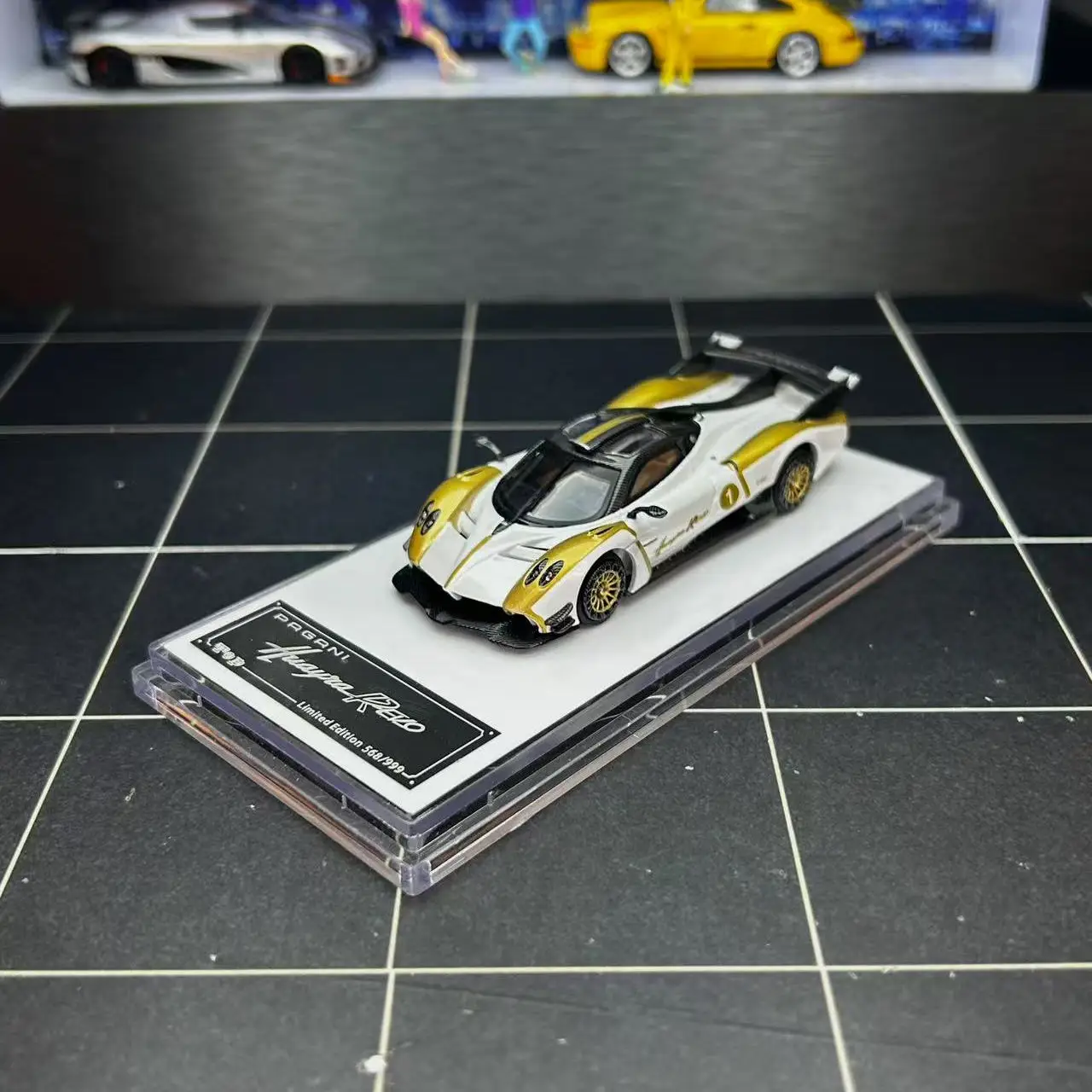 

Литой под давлением масштаб 1:64 Huayra R EVO 1, модель автомобиля, Коллекционная игрушка, подарок, сувенир, украшение для дисплея