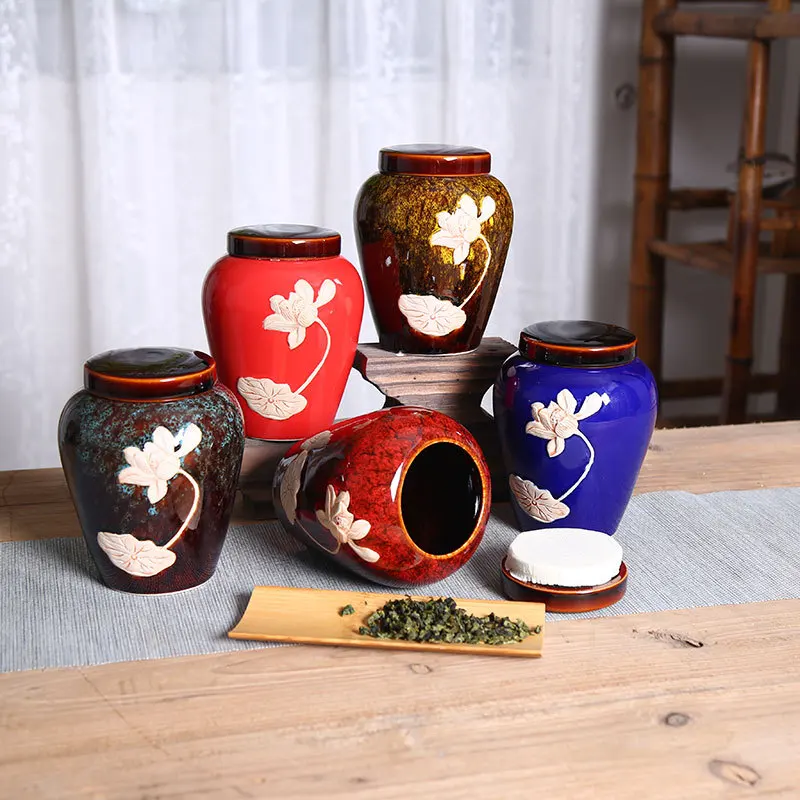 Japanese-style Embossed Ceramic Storage with Lid Sealed Tea Jar Porcelain Handicraft Box Candy Food Container