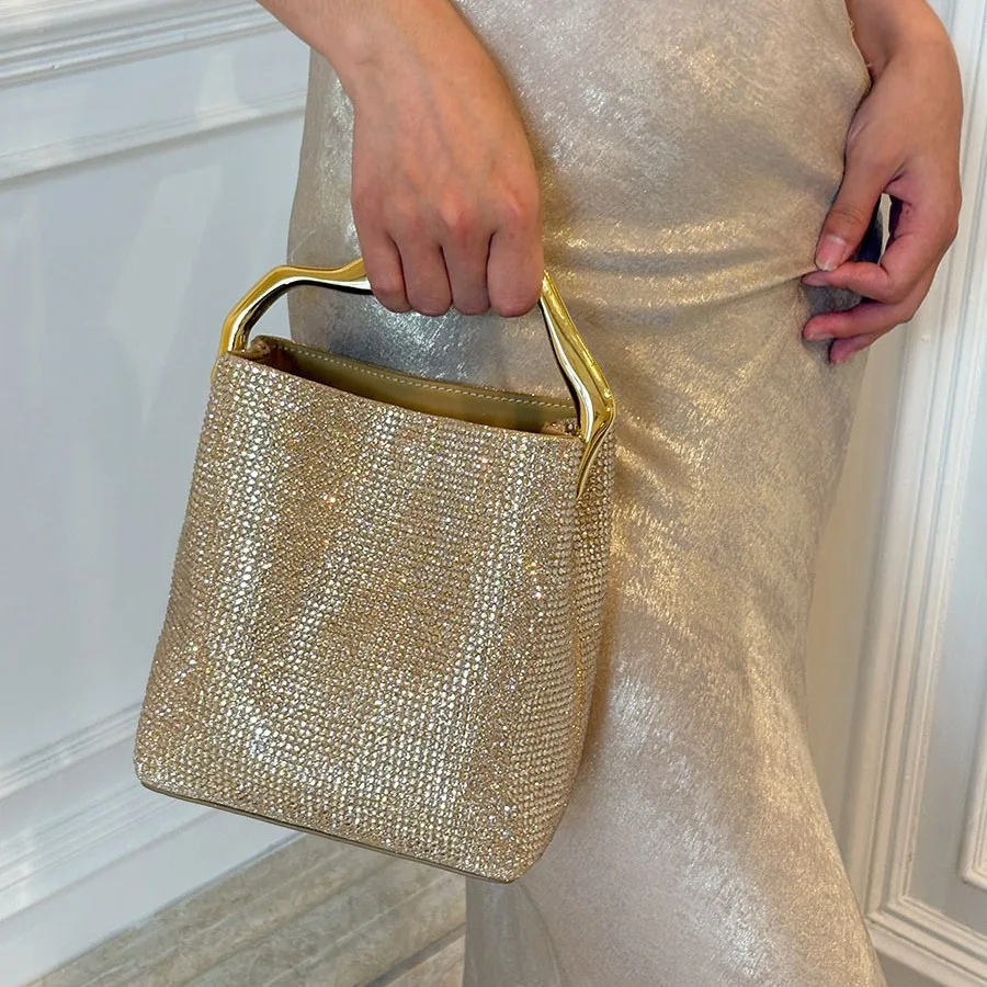 Stylish and high-texture shiny square diamond bucket bag niche new evening bag temperament portable dinner bag view 2
