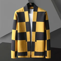 British Style Autumn New Knitted Cardigan Sweater Trend Brand Fashion Plaid Cardigan Coat Men Leisure Yellow Blue Mens Sweaters