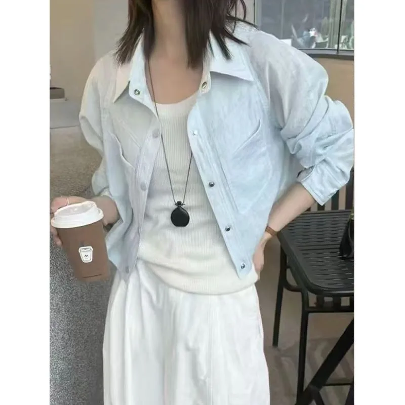 In Autumn Lapel Long-sleeved Sun-protective Shirts Are in Vogue Making Women Look Slimmer Versatile Short Styles Are Also Trendy