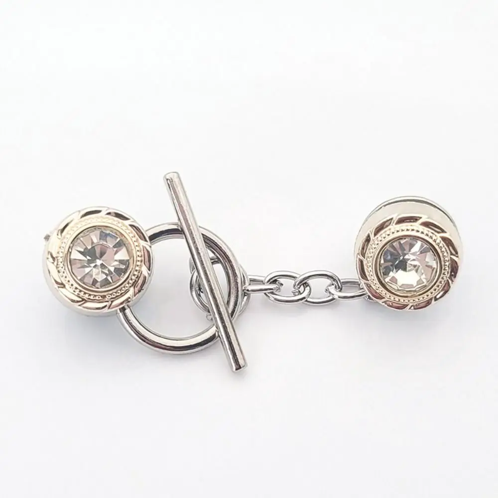 Rabbit Nail-Free Cardigan OT Buckle Crown Triangle Close Neckline Decorative Brooch Detachable Button Clasps