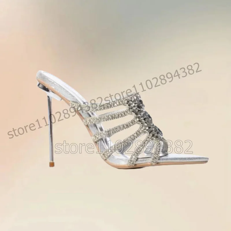 Decorazione di cristallo Argento Open Toe Pantofole con tacco in metallo Slip On Scarpe da donna Tacchi alti sottili Banchetto di moda 2023 Zapatos Para Mujere