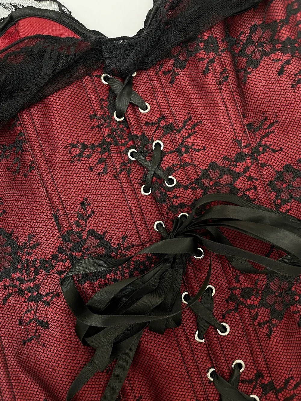 Top corsé de encaje floral con diseño de hombros descubiertos para mujer, con cierre frontal y cordones en la espalda, estilo gótico, ideal para disfraces de Halloween.