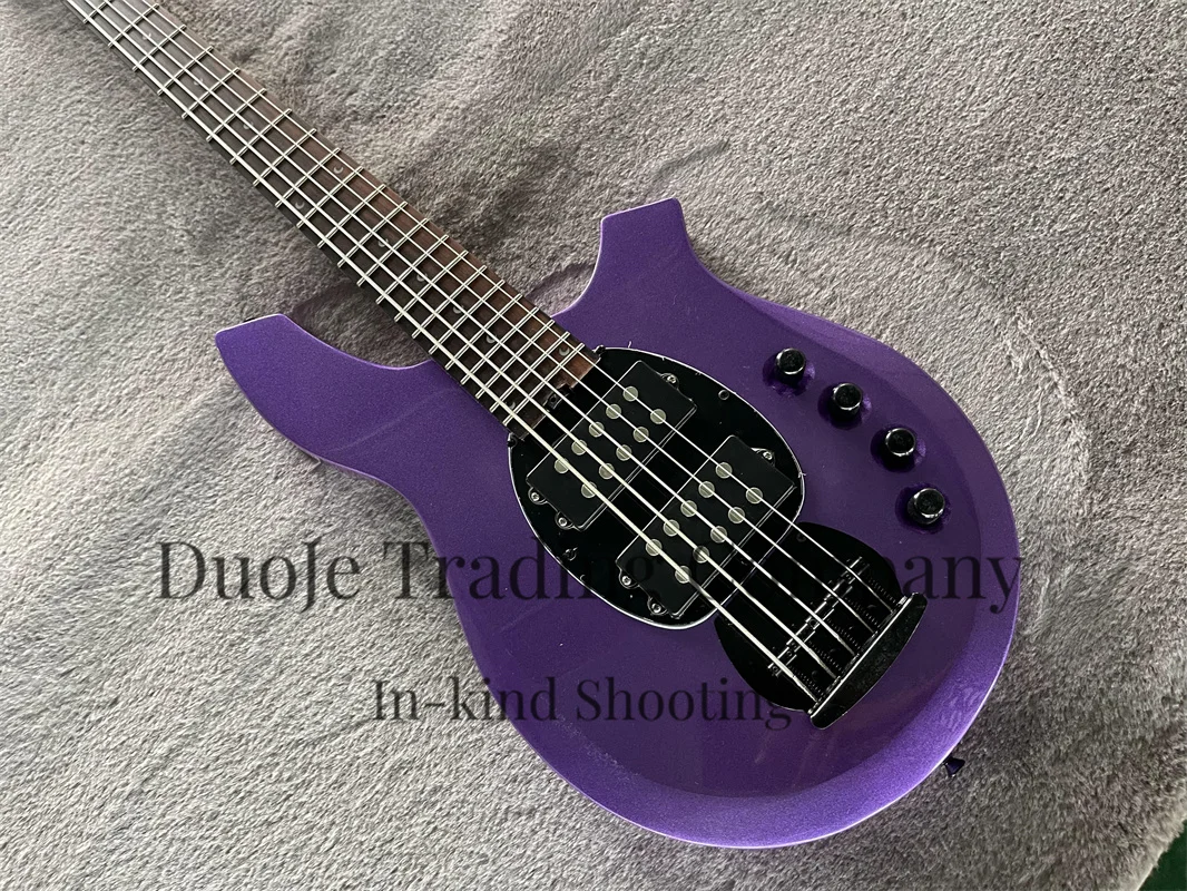 

Metal Purple bass 5-string electric bass Basswood body Maple neck Rose wood fingerboard crescent inlaid active battery Black bri