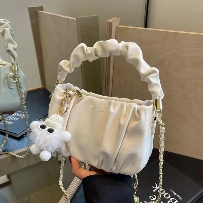 

2025 New Summer Hot Chain Wrinkle Cloud Bag Womens Underarm Shoulder Bag Trendy Crossbody Purse Casual Korean Style