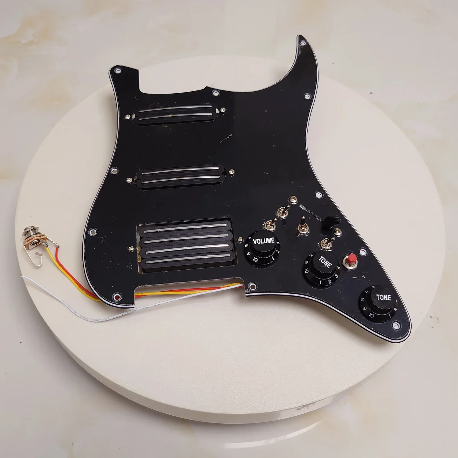 Yue Yun Store-Discount Hot Sale-SSH Prewired Loaded Pickguard for ST R/GGuitar with Coil Splitting Electric Guitar Parts