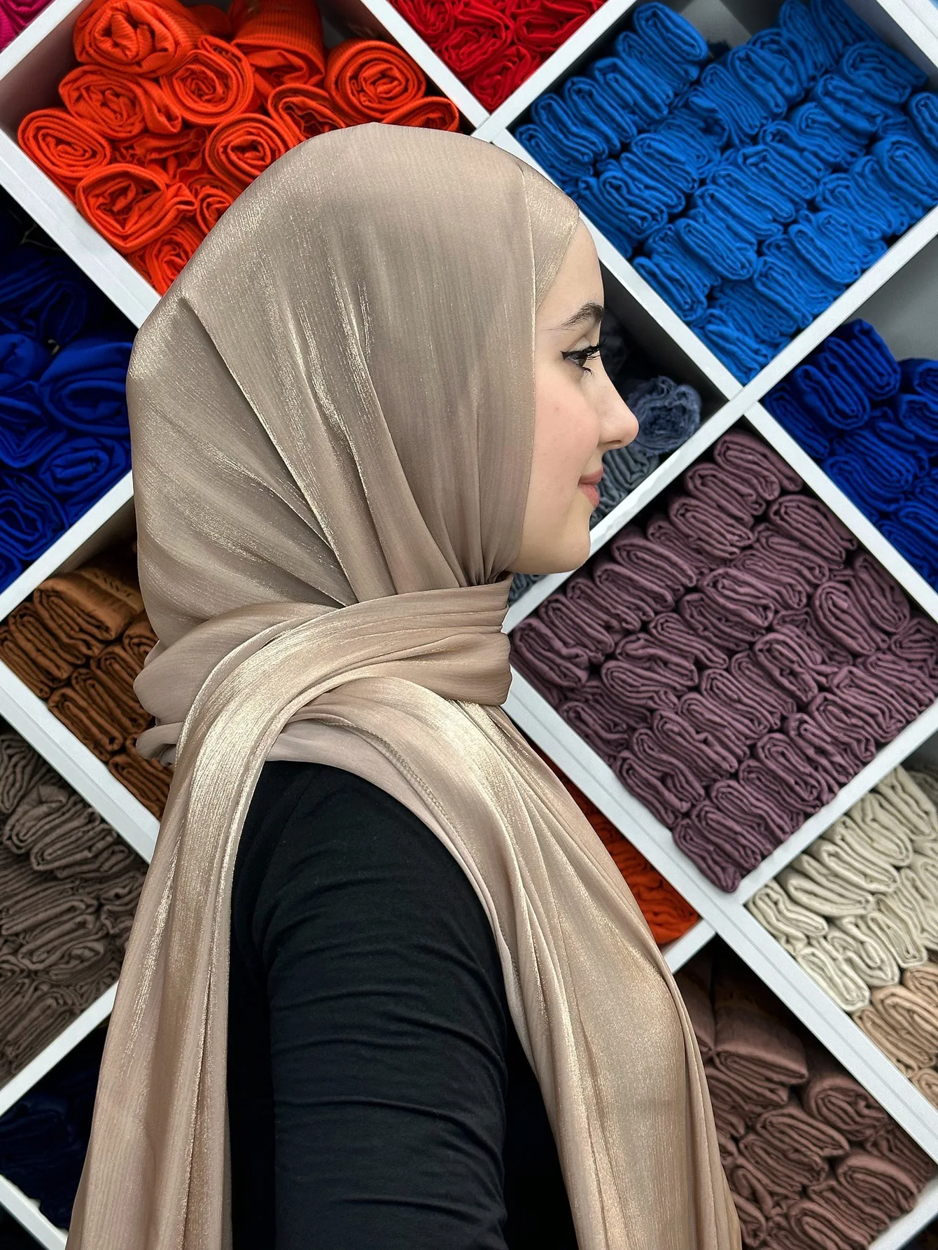 Sciarpa Hijab di seta con scialle scintillante traspirante Cool Island velo di seta con Medine di raso Hijab musulmano scialle di seta lucida sciarpe da donna Tippet