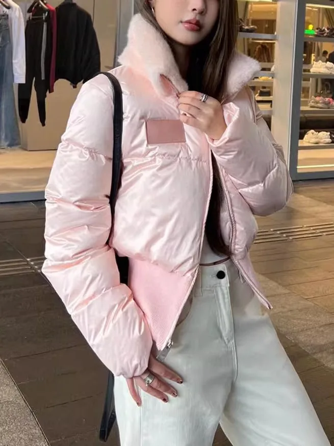 

Faionable ort Puffer Jaet with Fur Collar And Leather Tag Casual Sle High Fill Power Cotton Warm And Sli Bread Coat