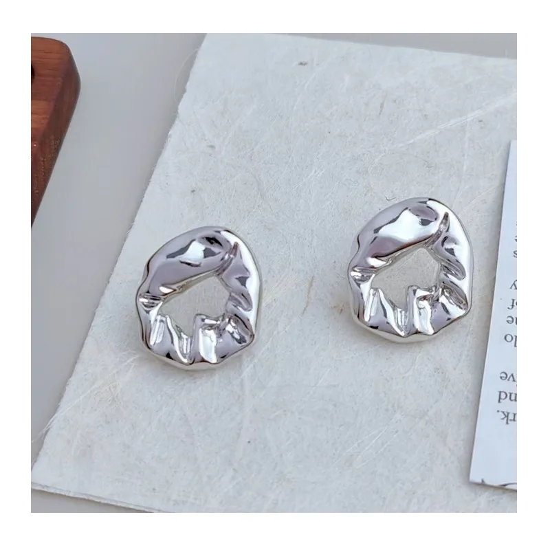 

Individual Cold Wind Earrings Niche Design Irregular Texture Stud Earrings Simple Fashion High Sense Earrings