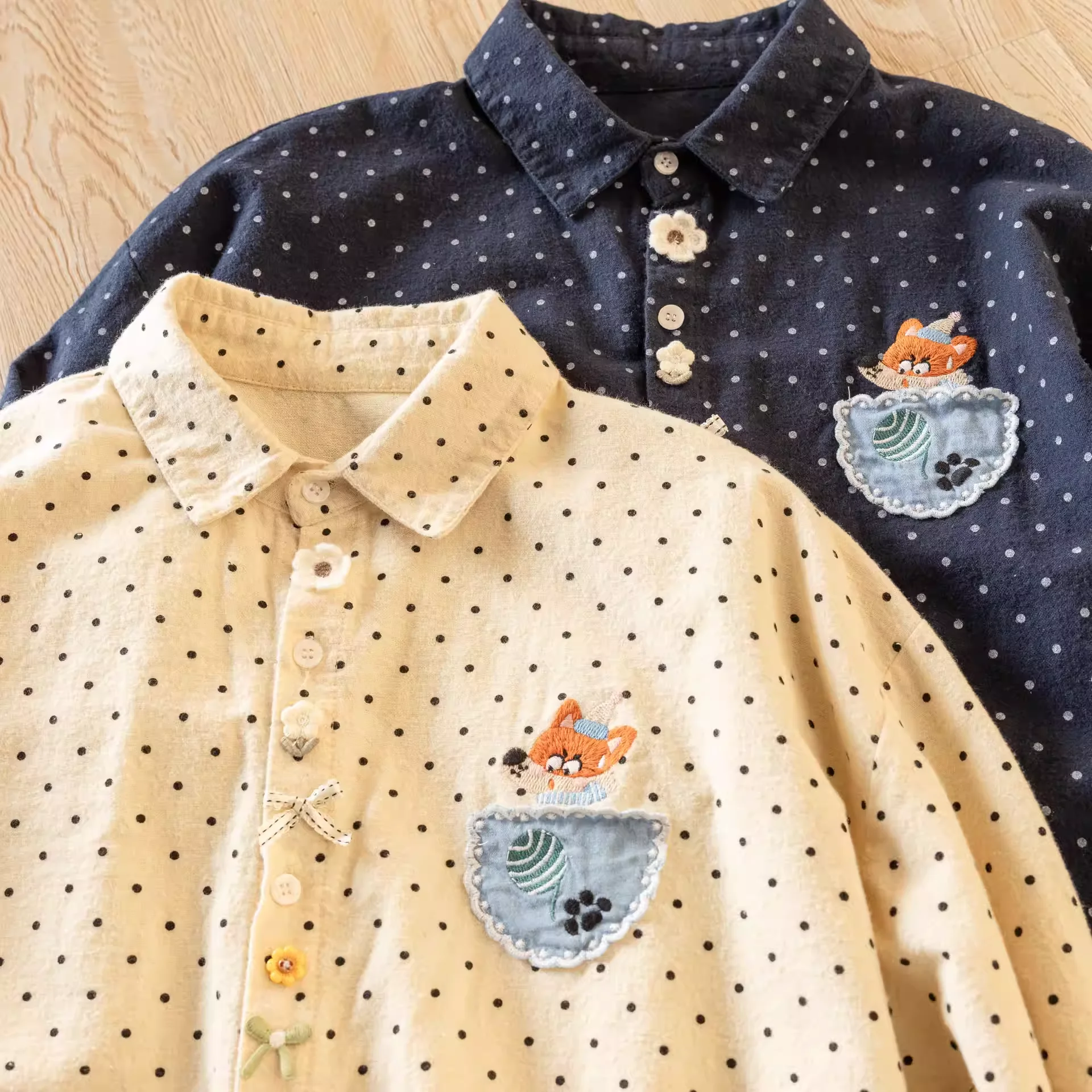 

2026 Japanese clothing pure brushed cotton polka dot beige navy blue polka dot shirts and blouses for women winter long sleeve t