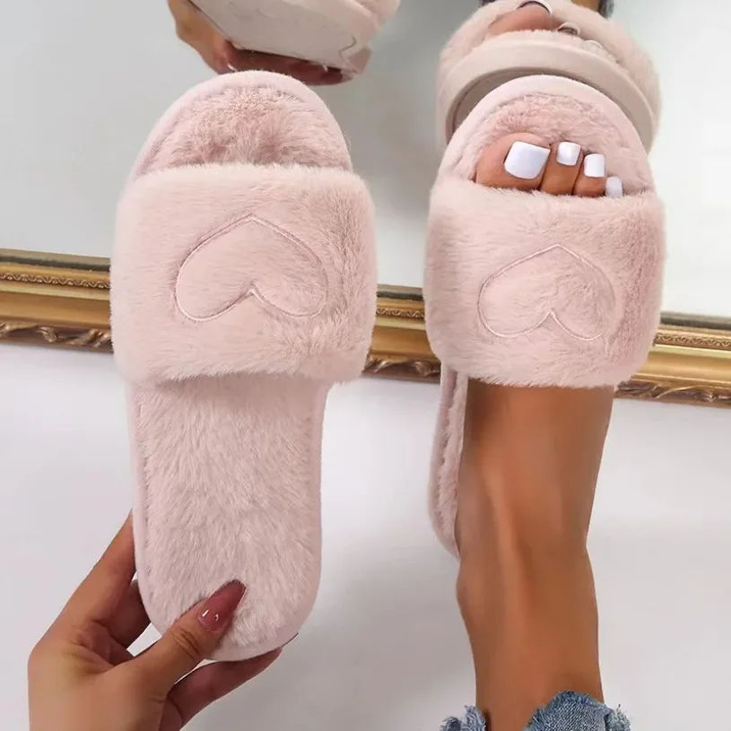 Winter Plush Family slippers Ladies Interior Floor Non slip Love Warm plush Stylish family shoes Flat Solid Color Fluffy 2025new