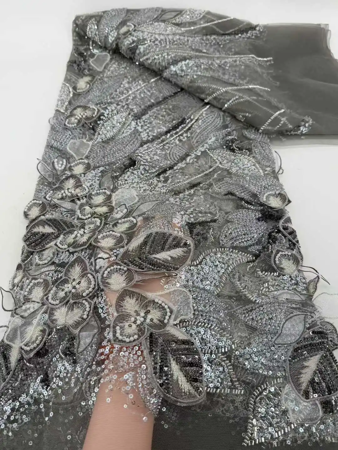 2025 France Luxury 3D Flower Embroidery Lace Fabric Africa Nigeria Sequin Beaded Lace Fabric for Bridal Wedding Dress Sewing