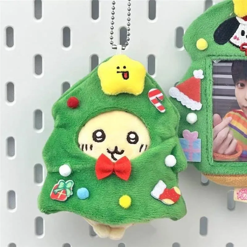MINISO Chiikawa Usagi Plüschtasche zum Aufhängen, Dekorationen, kleine Füße, Weihnachtsbaum, Stirnband, Puppenkleidung, niedlicher Cartoon-Schlüsselanhänger