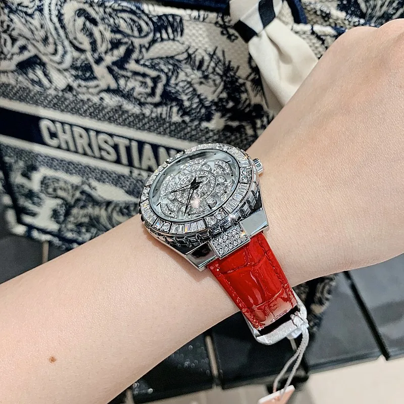 2023 Crystal Ladies Watch Fashion Designer Spin Wristwatch Top Brand Luxury Women Watches Quartz Diamond Rotating Watch Women