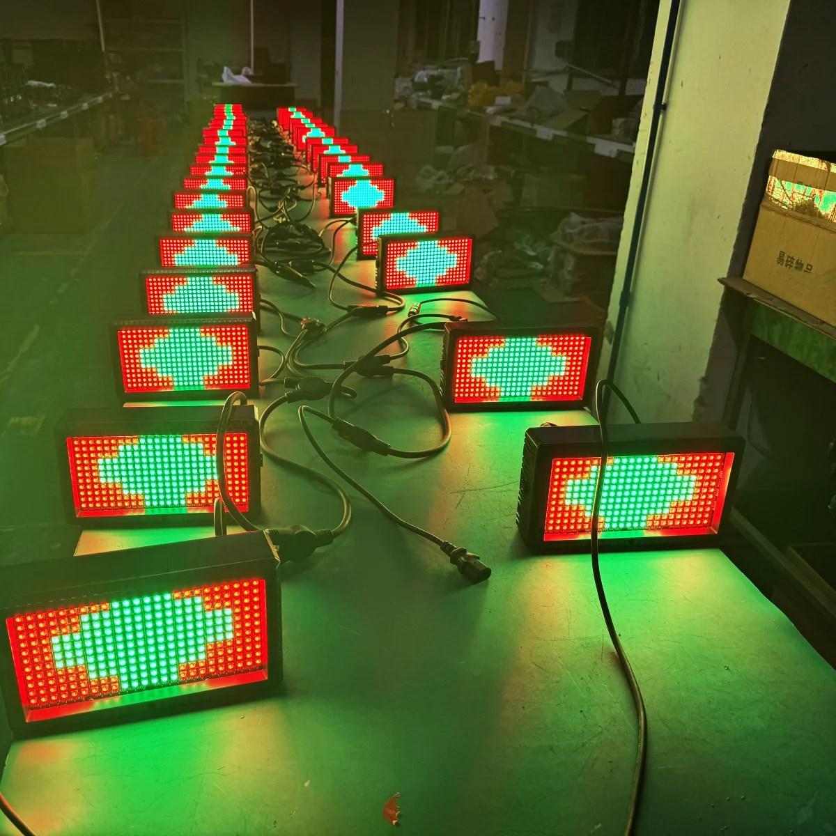 Wireless Control 60W Mni LED Lights Strobe RGB 3in1 Led lights dj48 Zone DMX Super Bright Dj Wash Strobe Stage Lighting Effects