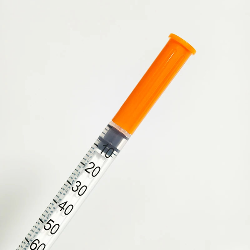 30 قطعة/صندوق 1 مللي 1cc حقنة الأنسولين مع إبرة 30 جرام 8 مللي متر معقمة يمكن التخلص منها معبأة بشكل فردي لاستخدام مزرعة الحيوانات الأليفة