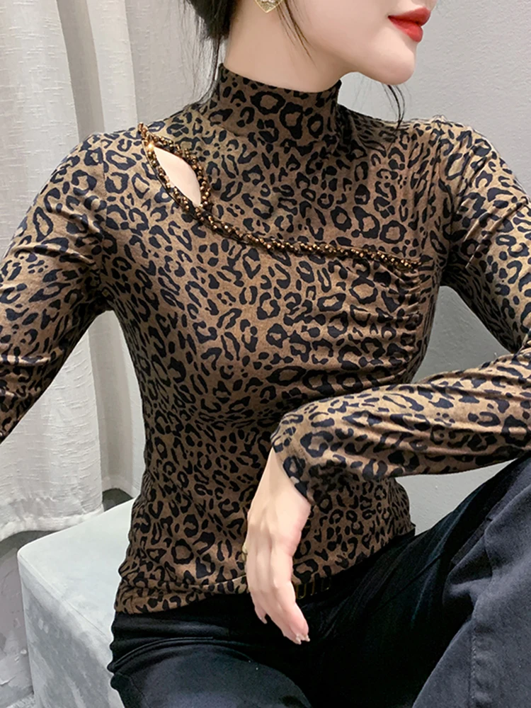 Maglietta Lunga con Ricami Elaborati e Traforata, Moda Autunnale da Donna, Maglia Base Snellente con Stampa Leopardata