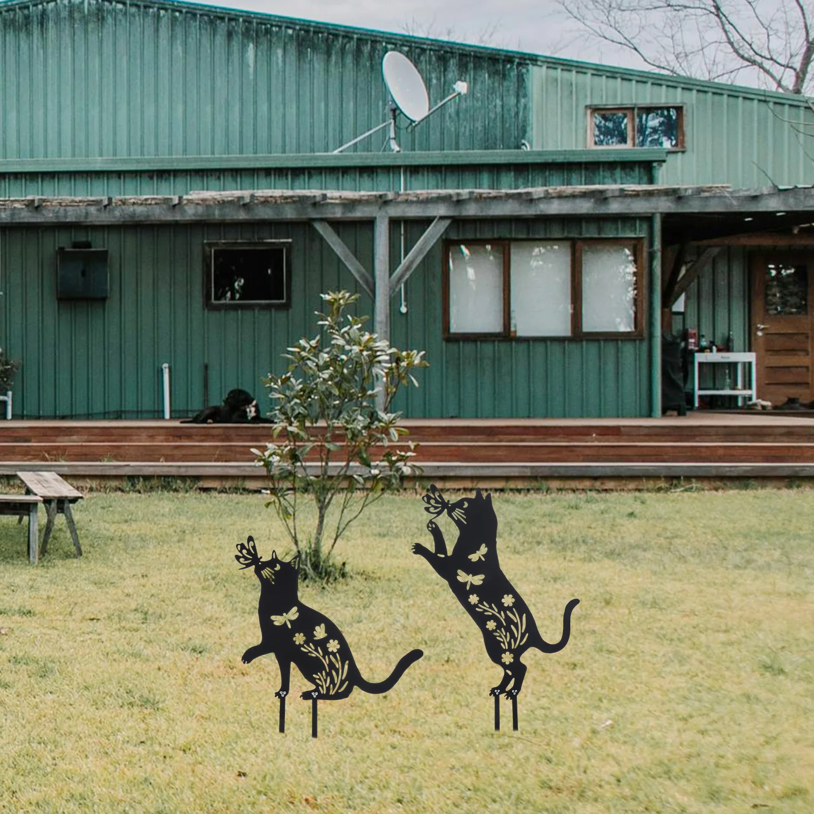 

2Pcs Garden Animal Stake Iron Outdoor Decoration Lawn Ornament Yard Decor Ground Inserted Metal Animal Insert Stakes