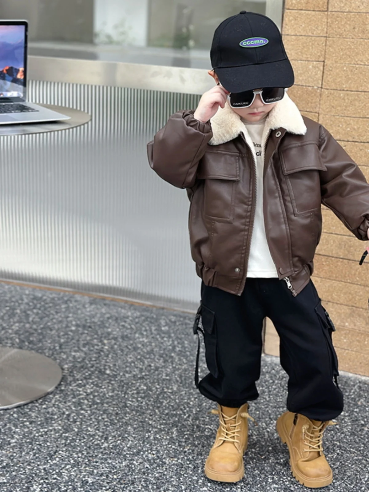 

Thiened Fce Boys Leather Jaet Winter Warm PU Coat Trendy Streetwear for Teenage Boys Casual Youthful Sle Zipper Closure