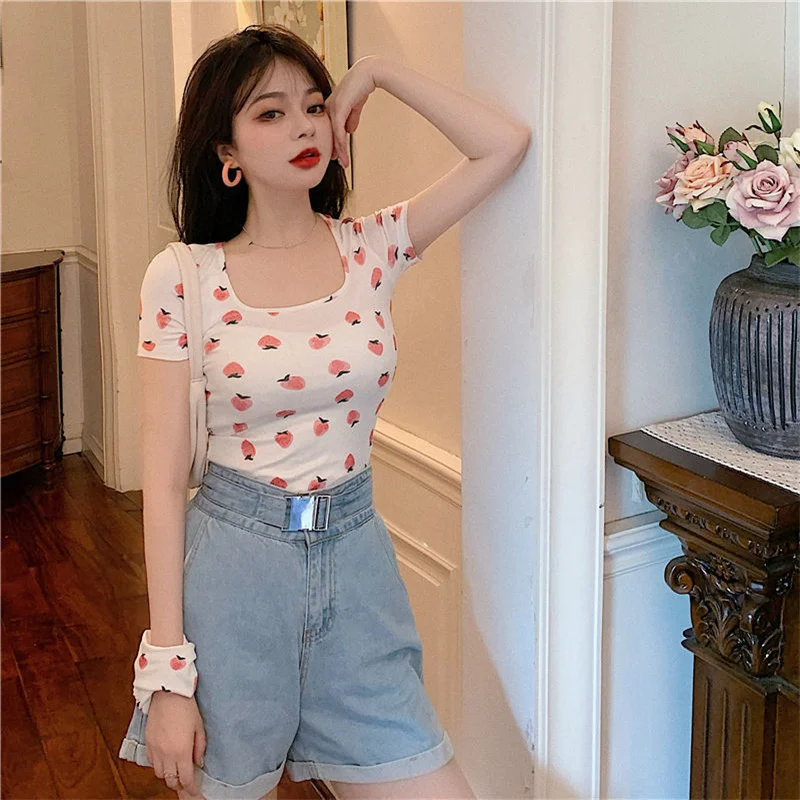 Korea Sexy Sweet Cute Strawberry Graphic Tees Tshirt For Girls Summer 2024 Short Sleeve Women\'s T-shirt Slim Base Shirt Crop Top