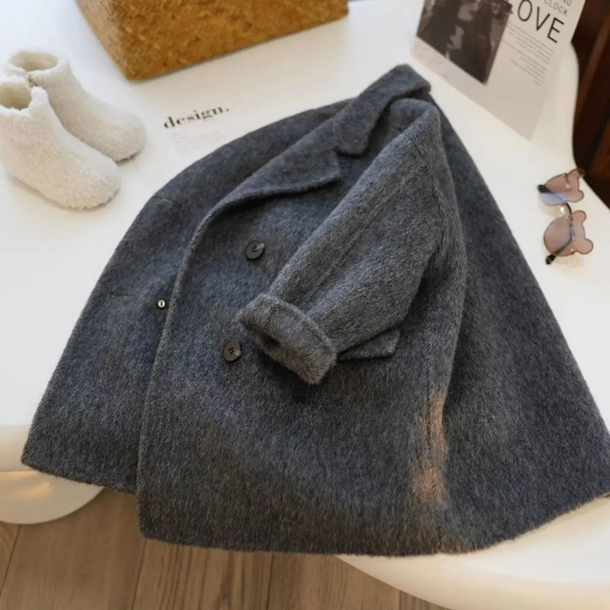 Abrigo de otoño e invierno para niños, de color gris, con forro de imitación de cachemira en ambos lados, con combinación de colores y tejido de lana más grueso.