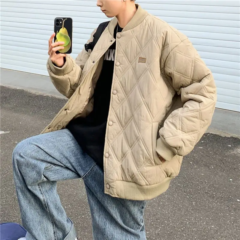 

Ykoj Зимнее хлопковое пальто с бейсбольным воротником в стиле ретро, мужское и женское модное хлопковое пальто с ромбовидным узором для пар