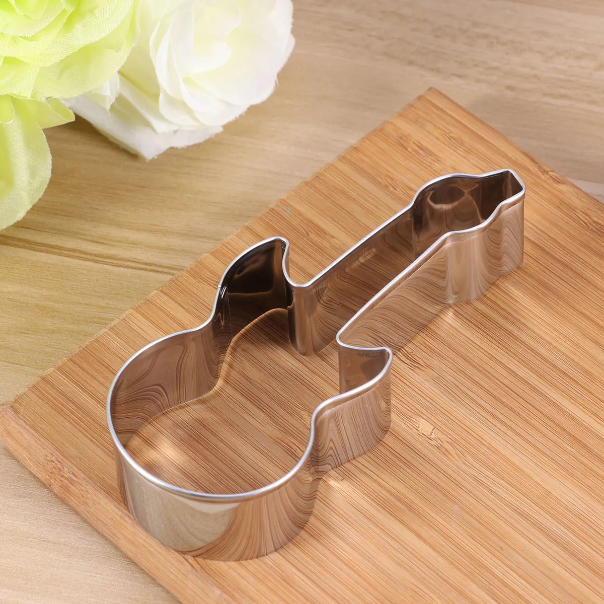 

Stainless Steel Big Guitar Shape Cookie Moulds Non-Stick Anti-Rust Baking Molds For Chocolate Fondant Cakes Creative Diy Mold