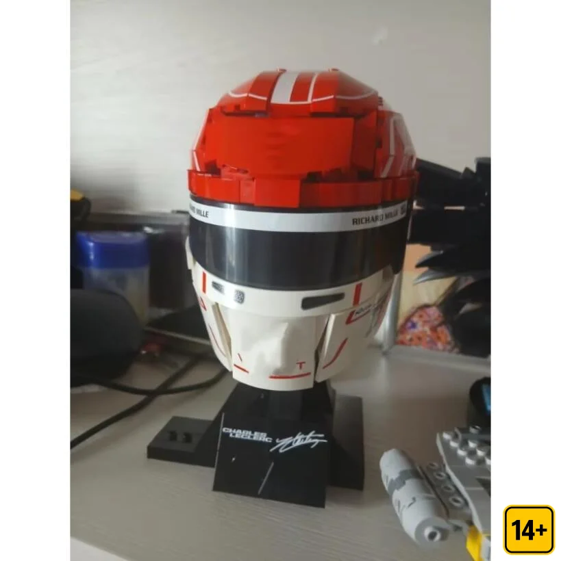 2026 NEW 886pcs Scuderia HP Charles Leclerc Helmet Model Building Bricks Race Car Merchandise Birthday Toy for Family Decor Gift view 3