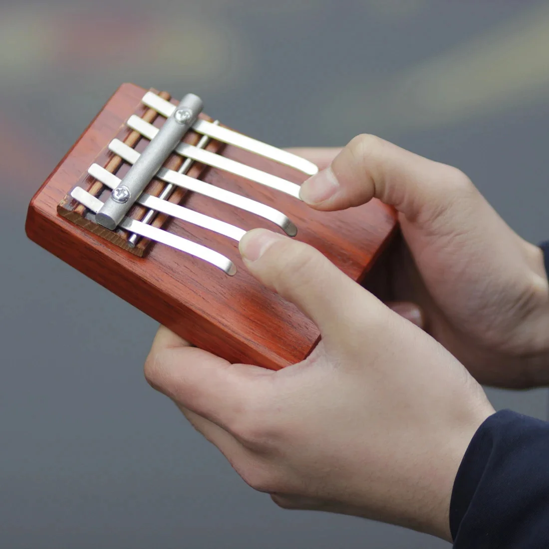 IRIN Kalimba 5 Tone Thumb Piano Professional Keyboard Instrument Wooden Children's Kalimba for Beginners Music Gift view 3