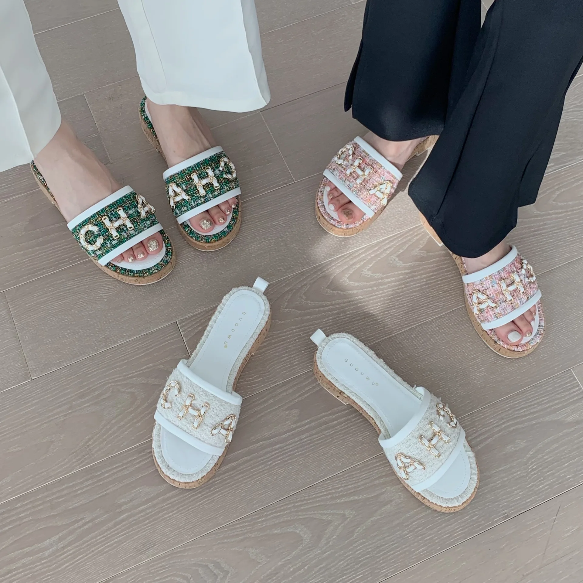 2022 Summer New Brand Platform Women Slipper Fashion Chain Flat Heel Ladies Elegant Slides Outdoor Beach Casual Sandal Shoes