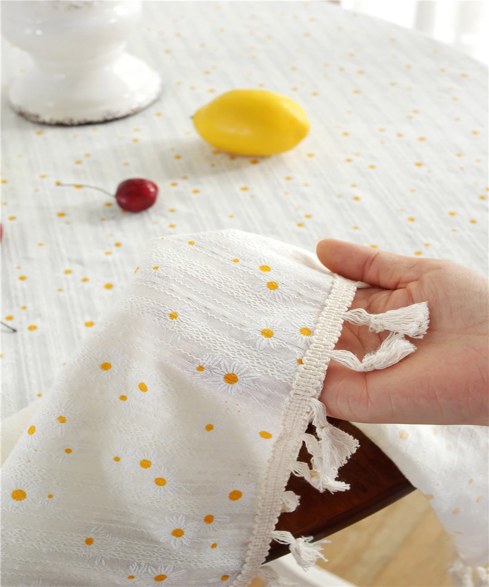 Floral Round Tablecloth with Tassel Flower Tablecloth Suitable for Kitchen Decorantion/Indoor and Outdoor Dining Table/Party