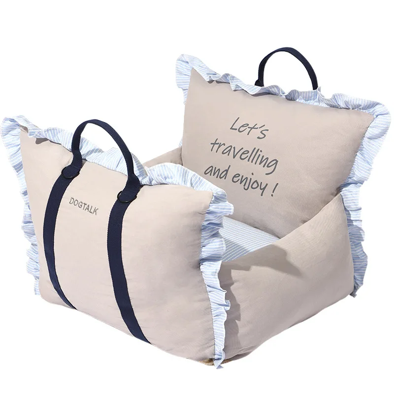 

DogTalk Four Seasons Pet Car Kennel Out Bag Removable Car Seat Maltese Ins