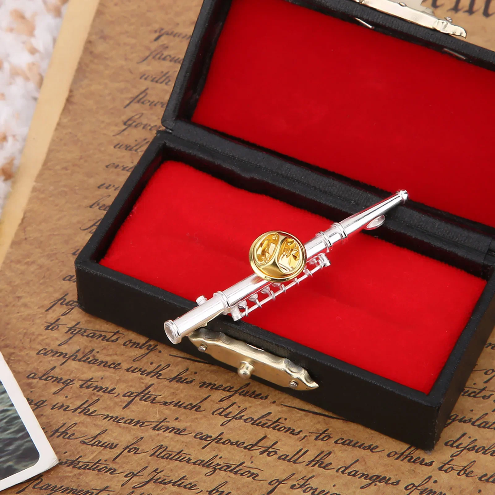 Music Series Musical Instruments Hard Enamel Lapel Pin Jewelry Badges Men Women Saxophone Piano Violin Brooches Accessories - view 3